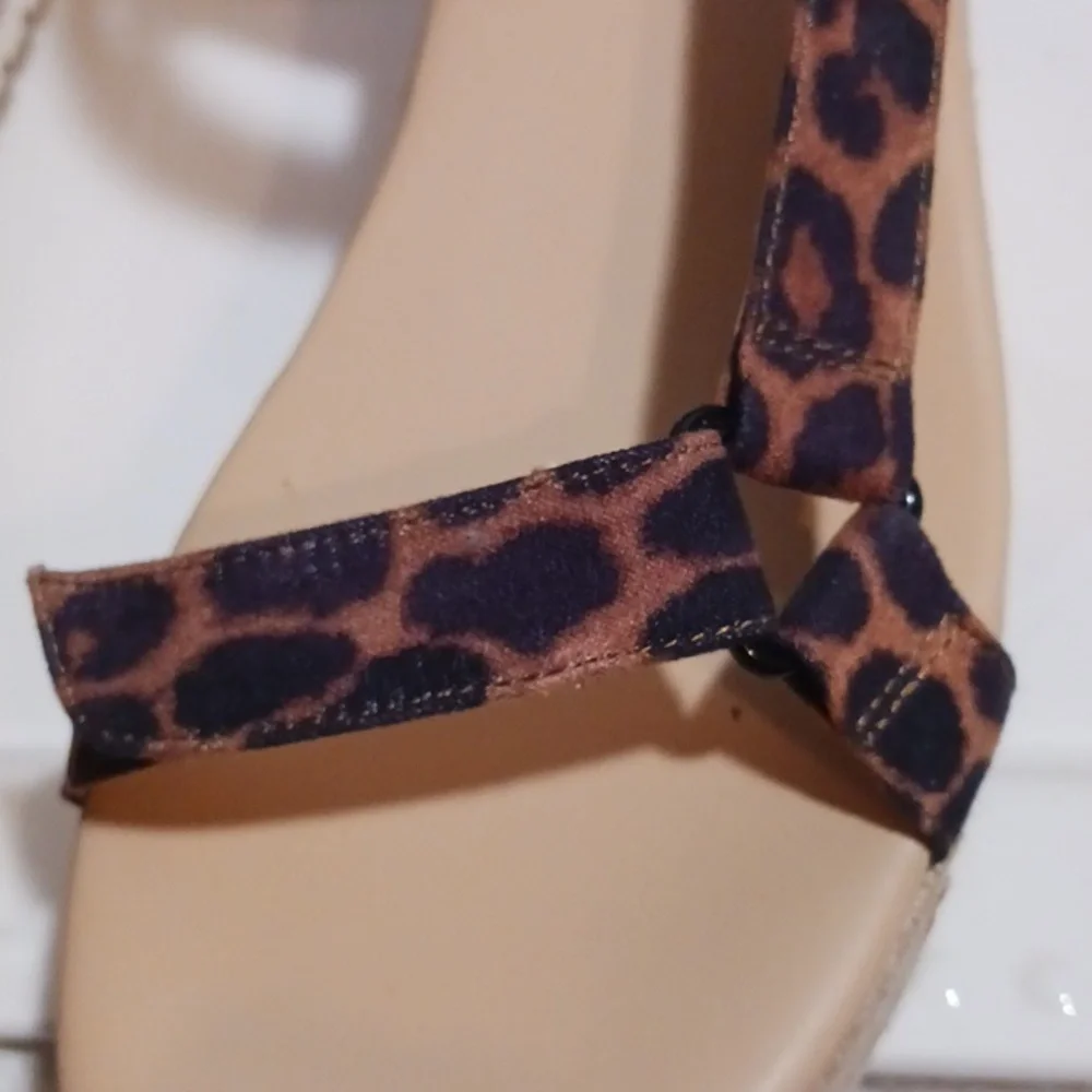 ⚜️ NINE WEST Leopard 🐆 Print Raffia Platform Sandal 9.5 *New*